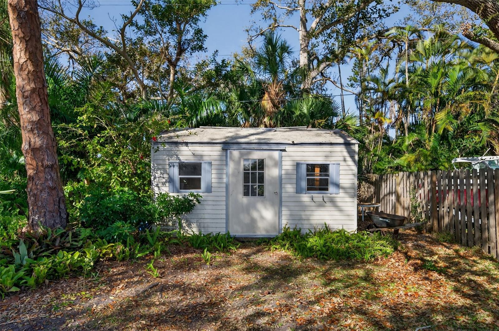 EMERALD HARBOR - Residential