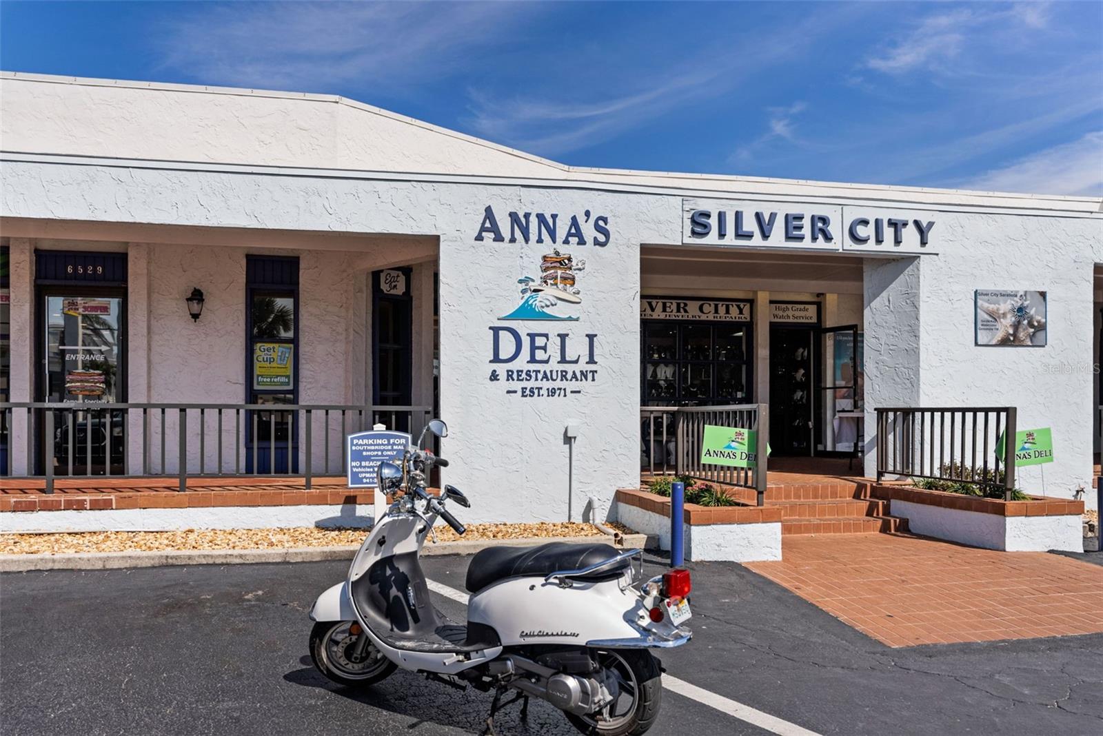 EMERALD HARBOR - Residential