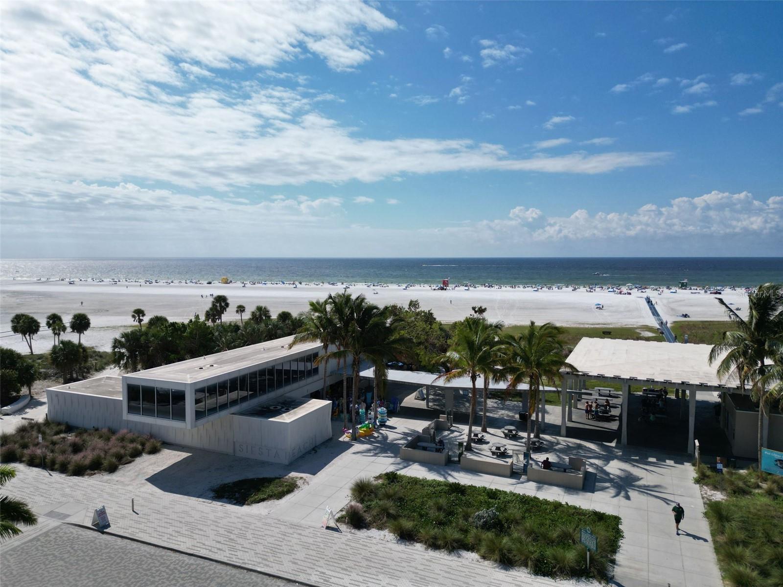 EMERALD HARBOR - Residential