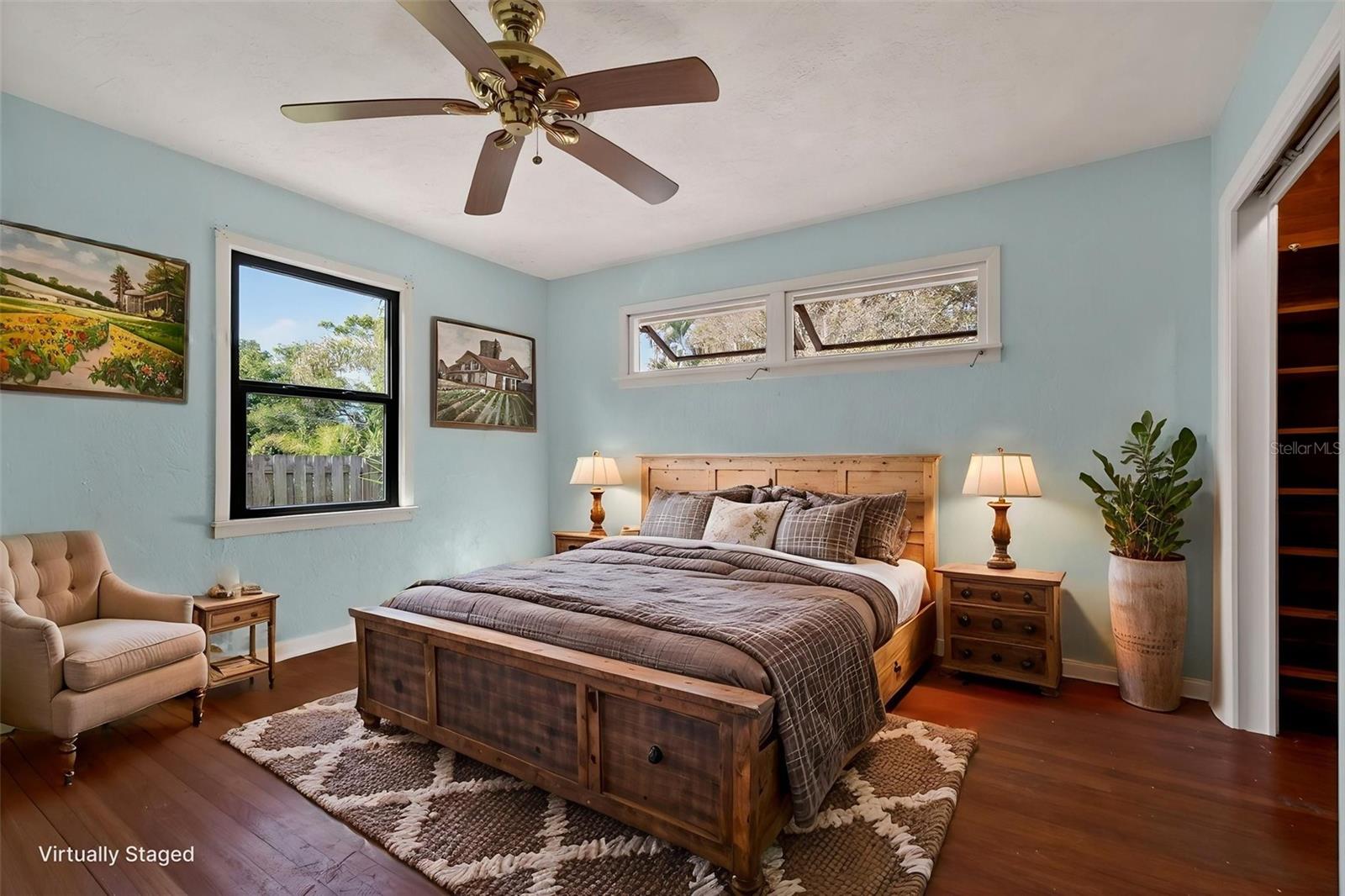 EMERALD HARBOR - Residential