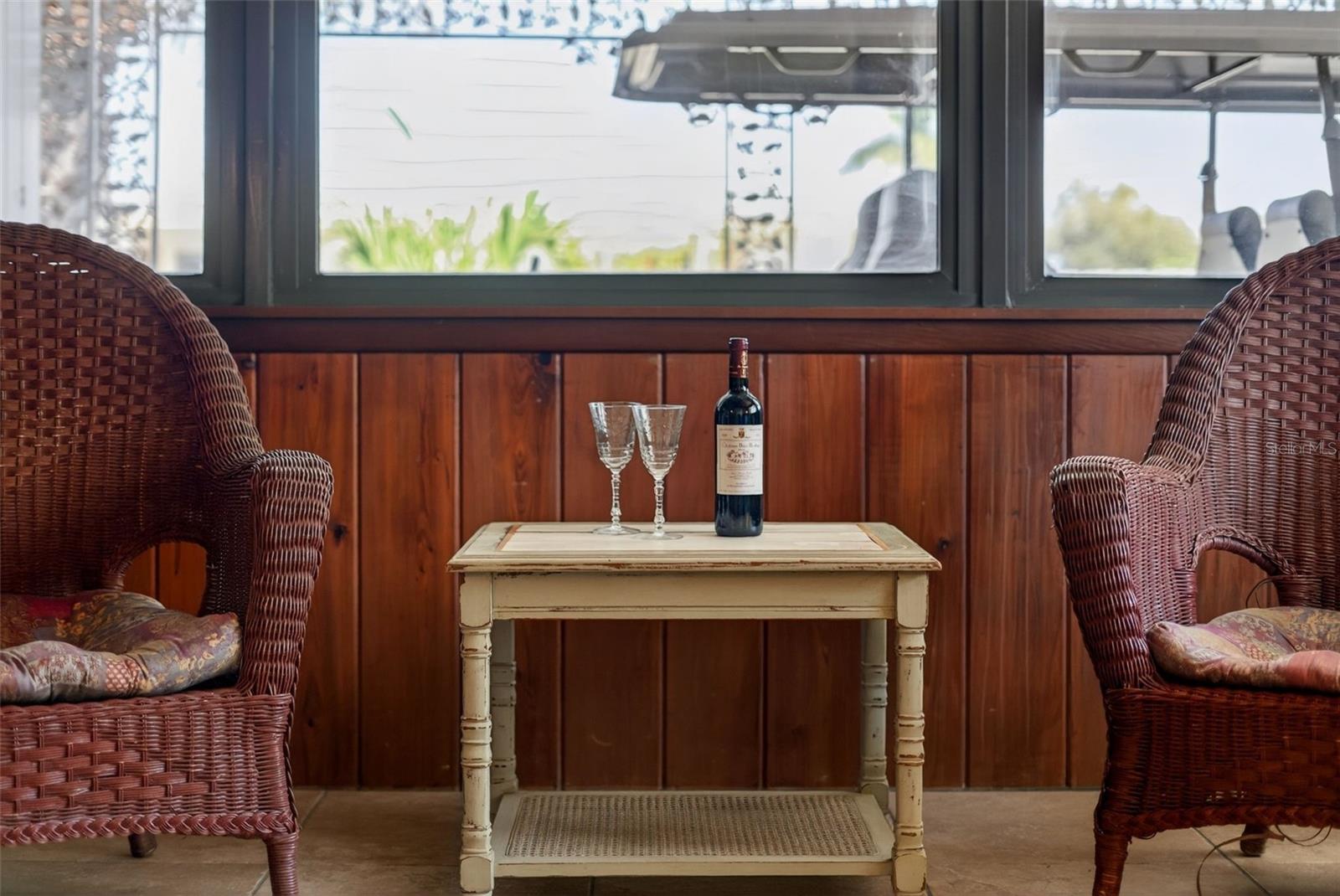 EMERALD HARBOR - Residential