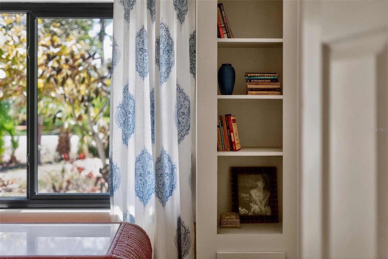 EMERALD HARBOR - Residential