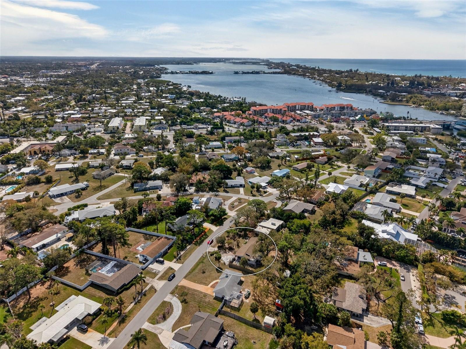 EMERALD HARBOR - Residential