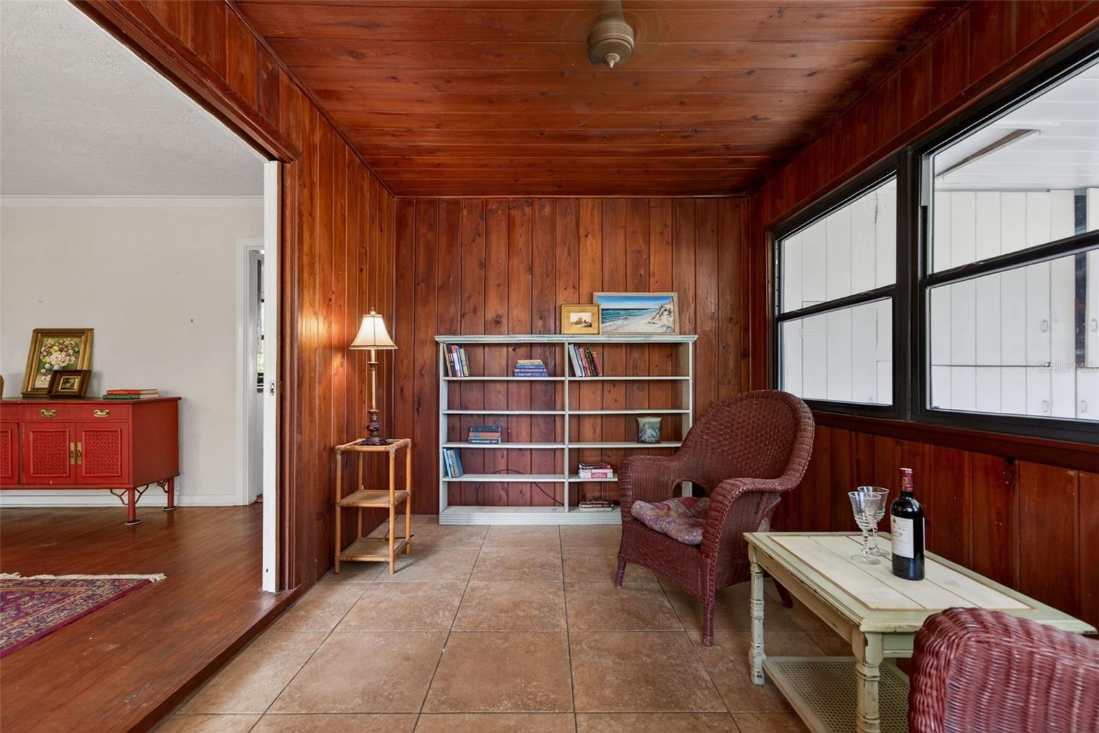 EMERALD HARBOR - Residential