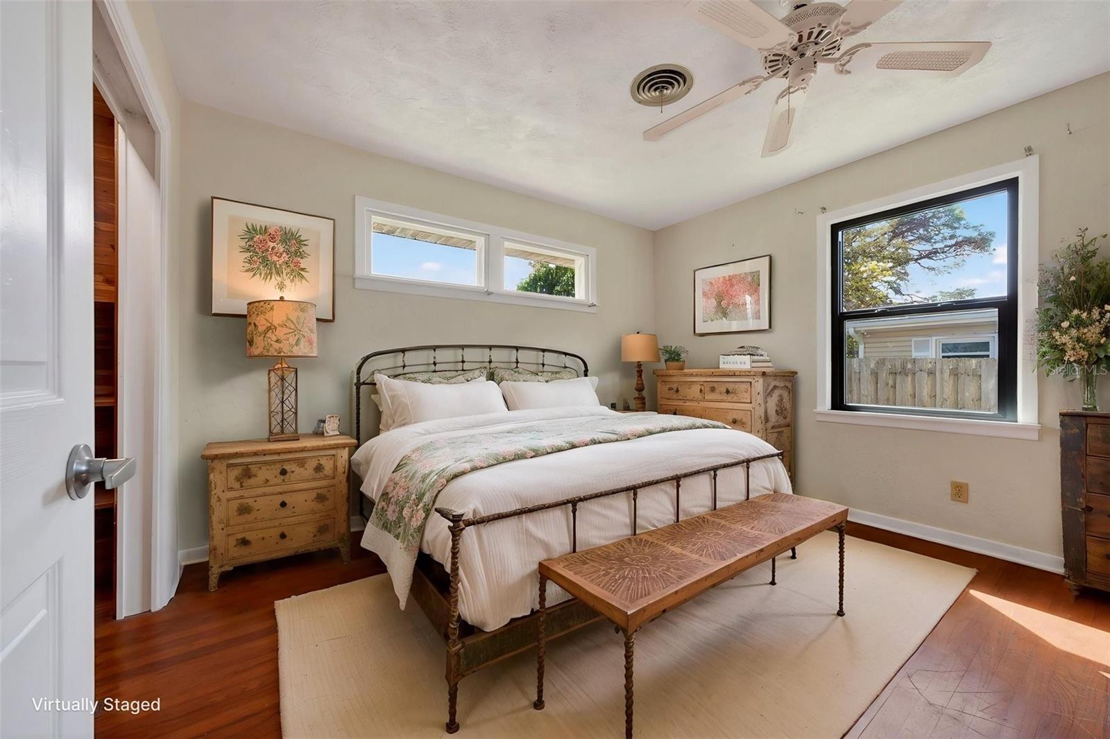 EMERALD HARBOR - Residential