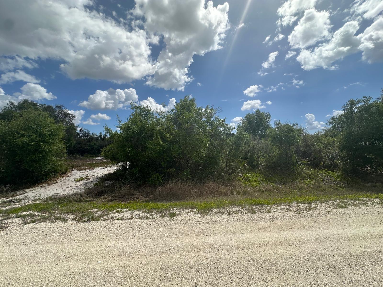 SUNN LAKES ESTATE - Land