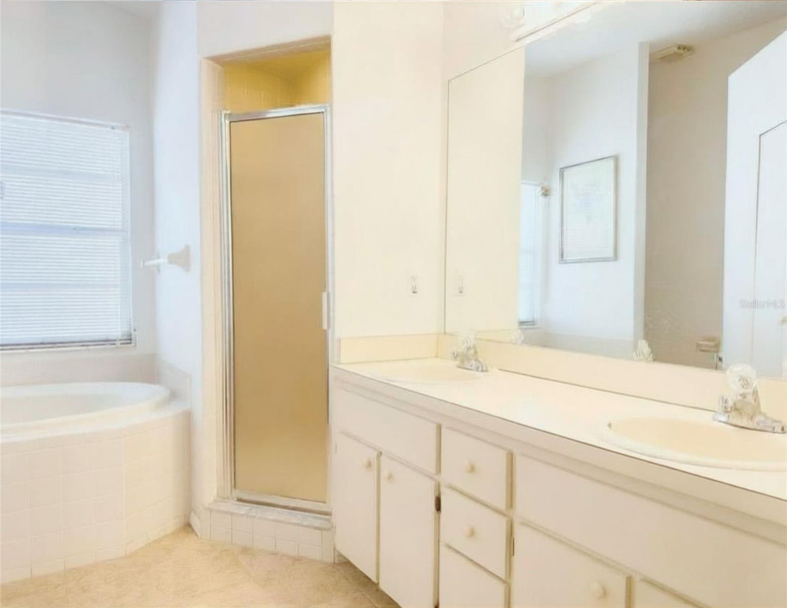 WINTER PARK OAKS - Residential