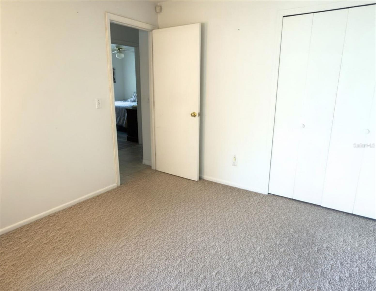 WINTER PARK OAKS - Residential