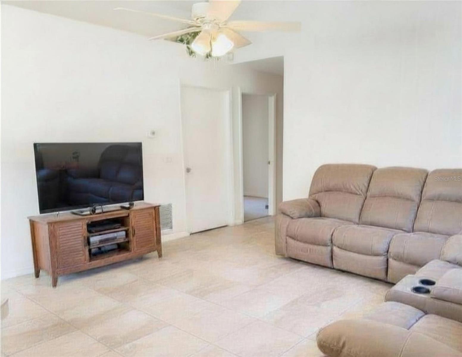 WINTER PARK OAKS - Residential