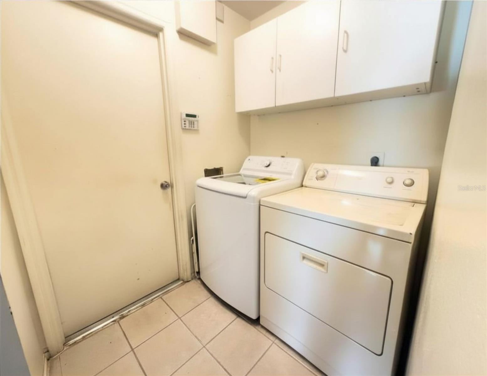 WINTER PARK OAKS - Residential