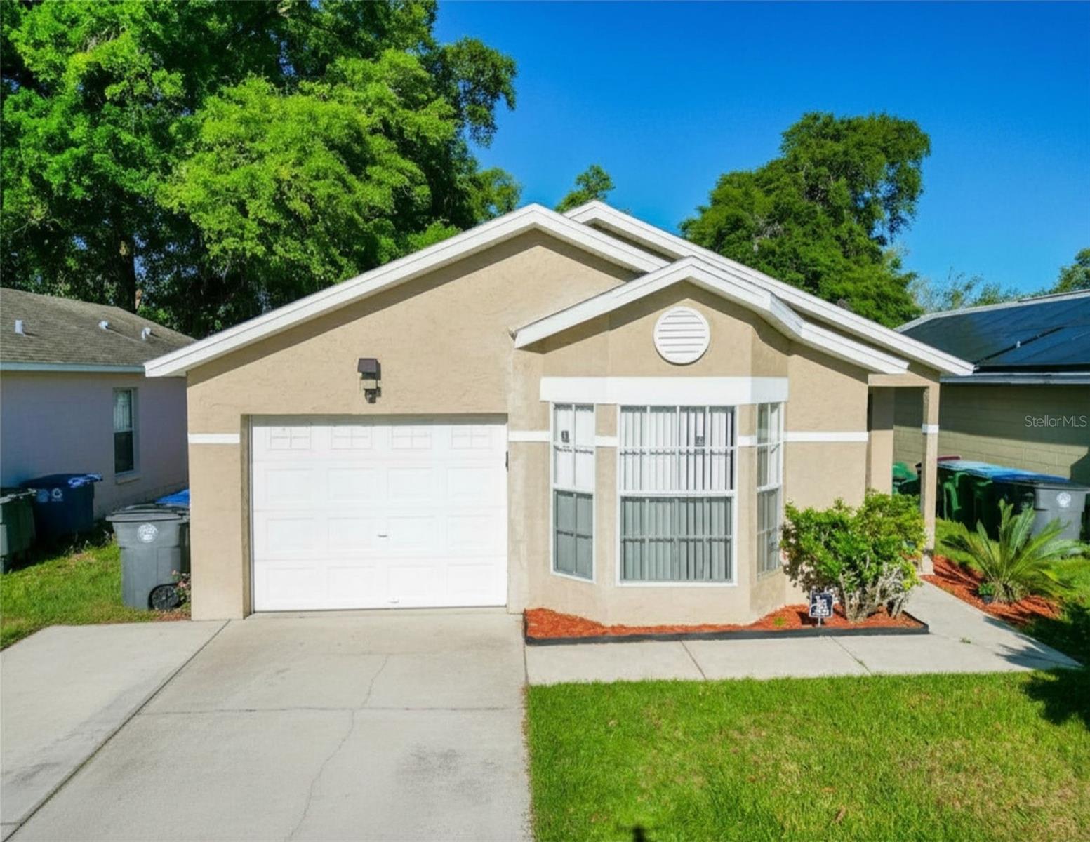 WINTER PARK OAKS - Residential