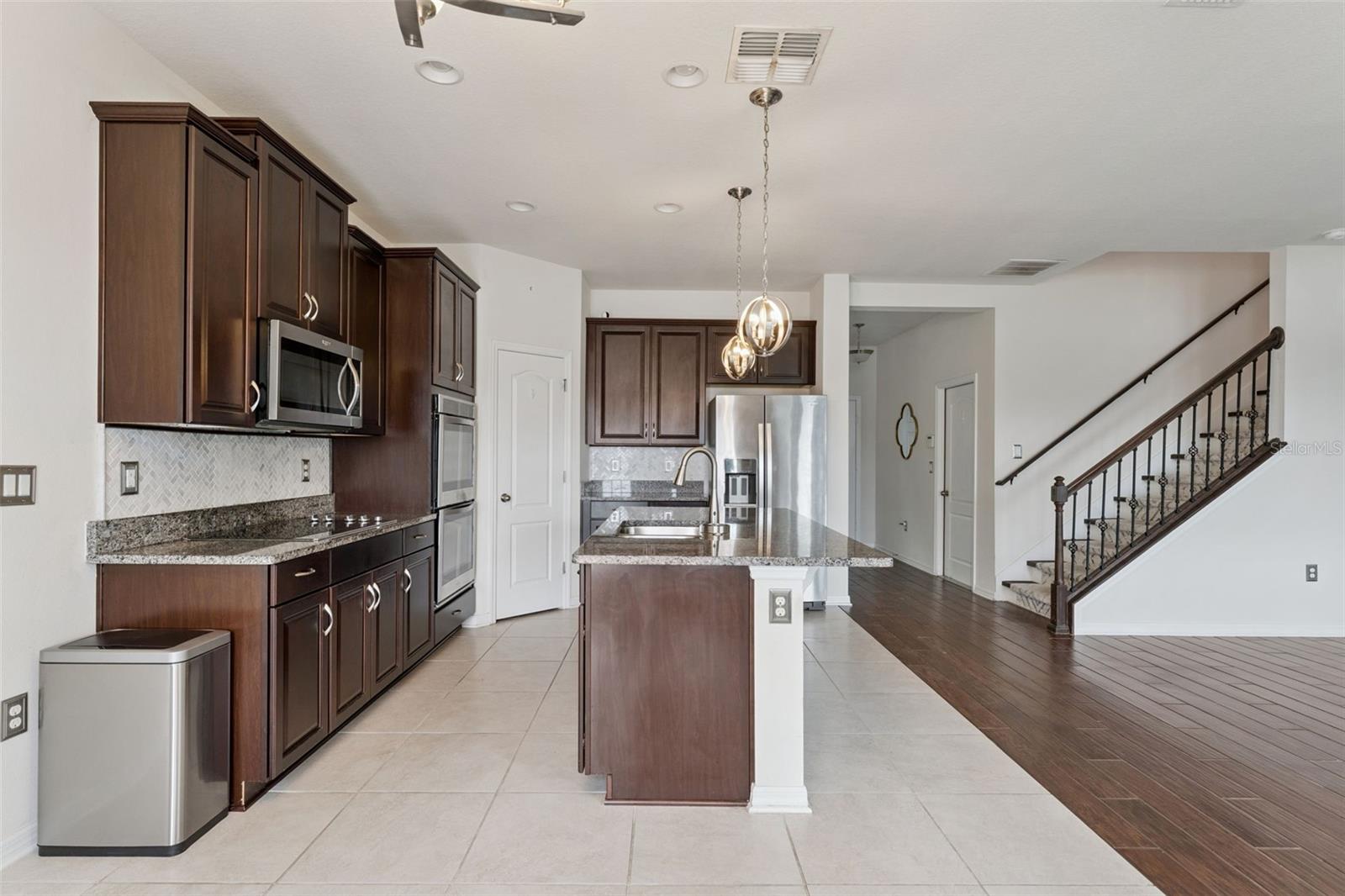 4080 GOLDEN WILLOW CIRCLE
