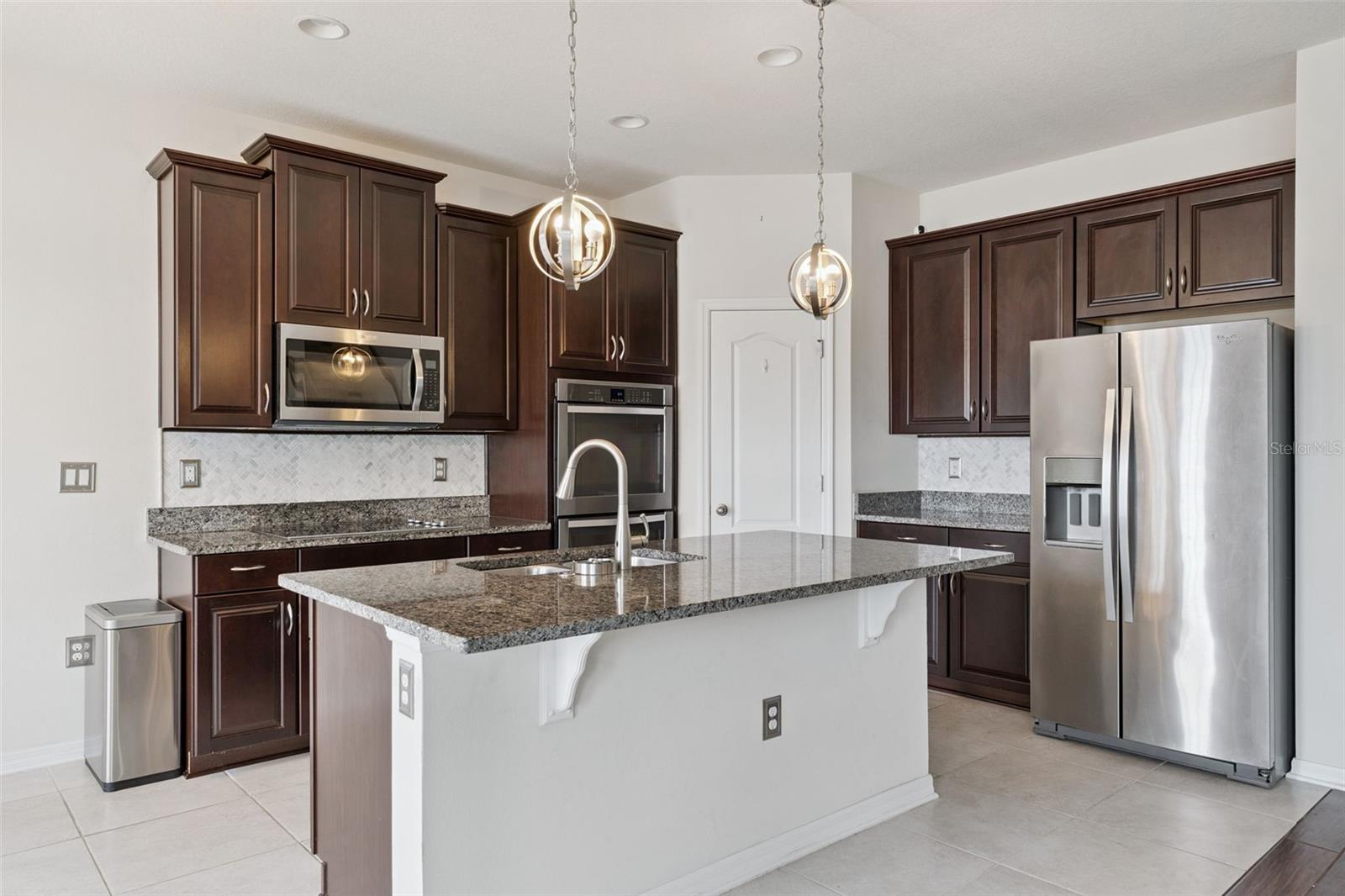 4080 GOLDEN WILLOW CIRCLE