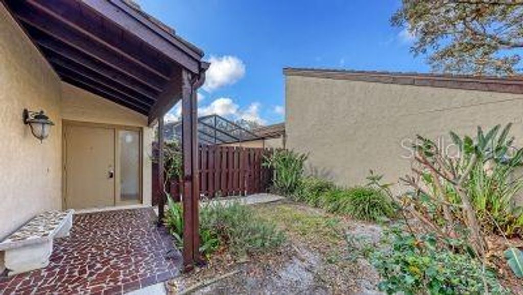Photo of 3692 Glen Oaks Manor Drive, Sarasota, FL 34232 (MLS # A4642001)