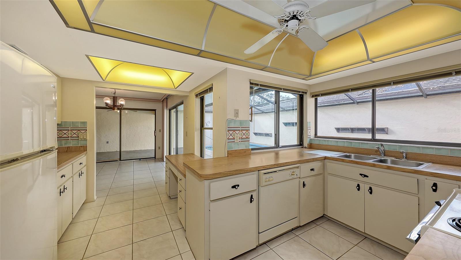 GLEN OAKS MANOR HOMES PH 2 - Residential