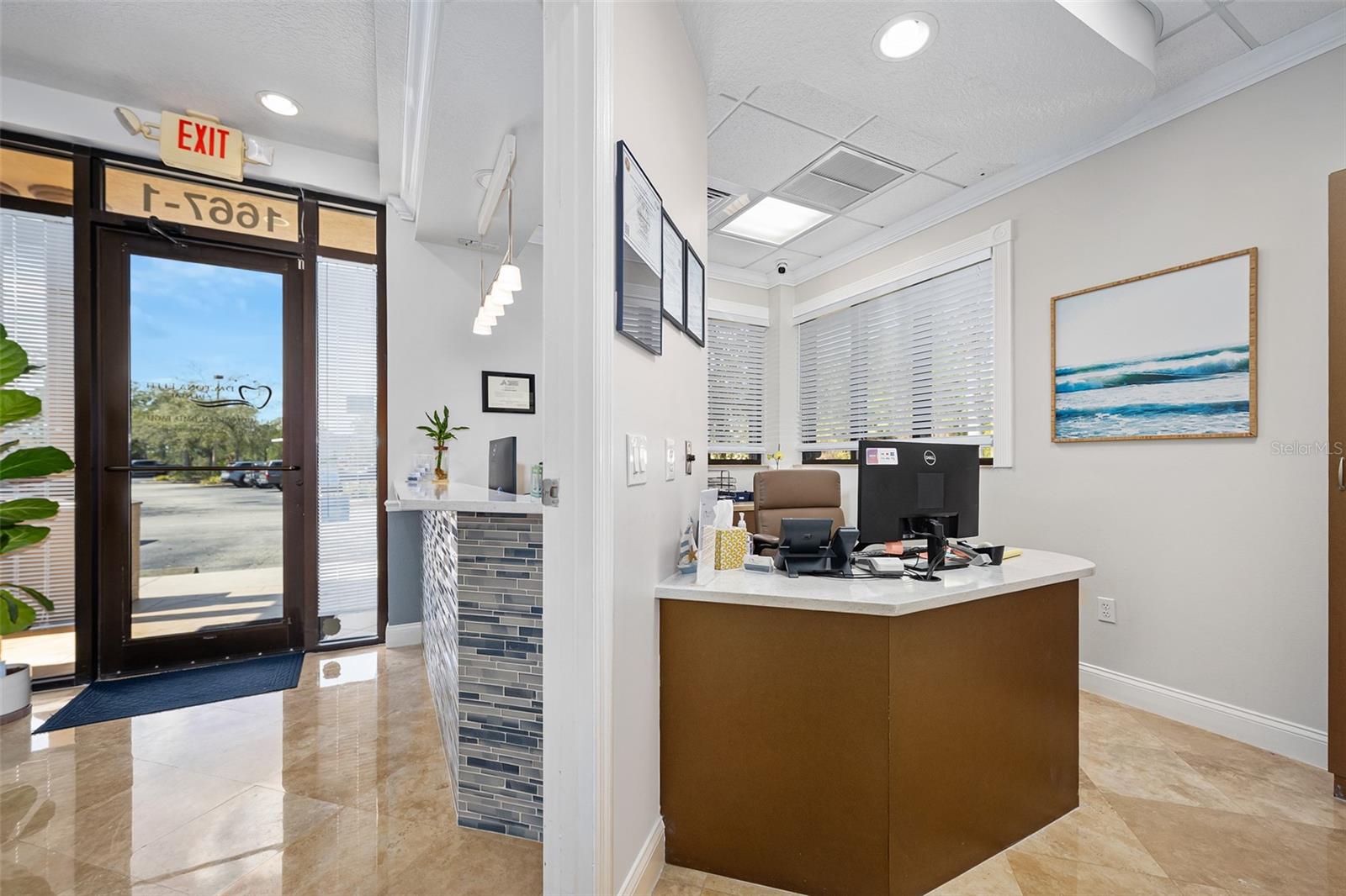 LAKESIDE PROFESSIONAL CENTER - Commercial Sale