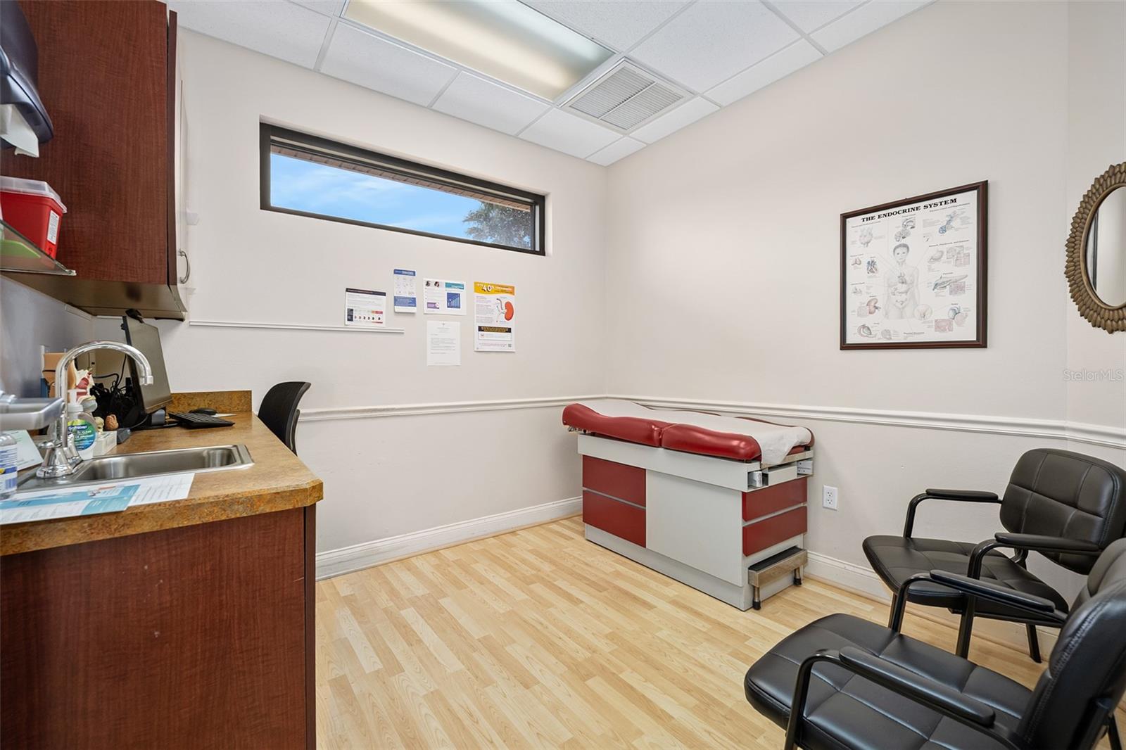 LAKESIDE PROFESSIONAL CENTER - Commercial Sale