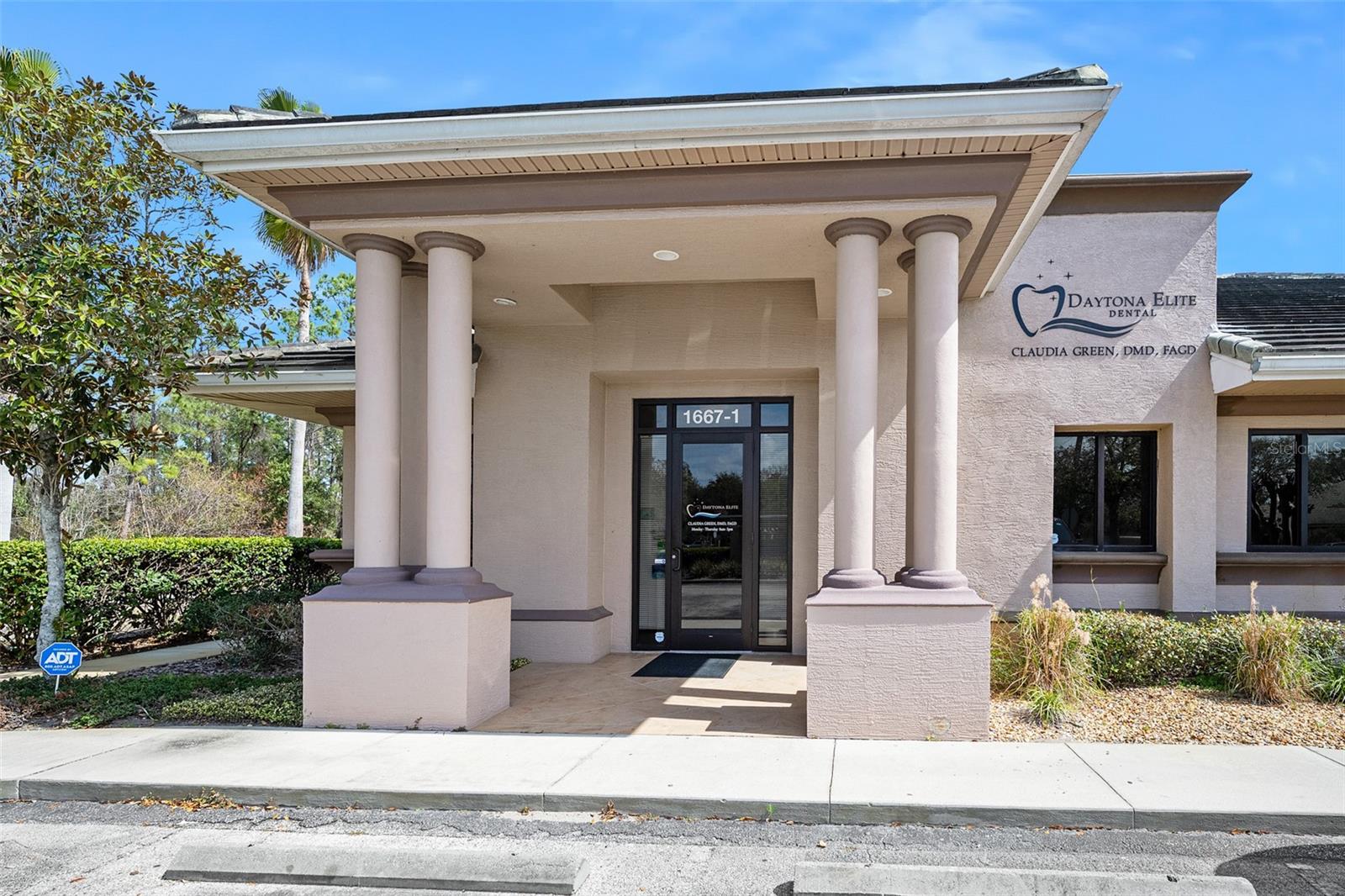 LAKESIDE PROFESSIONAL CENTER - Commercial Sale