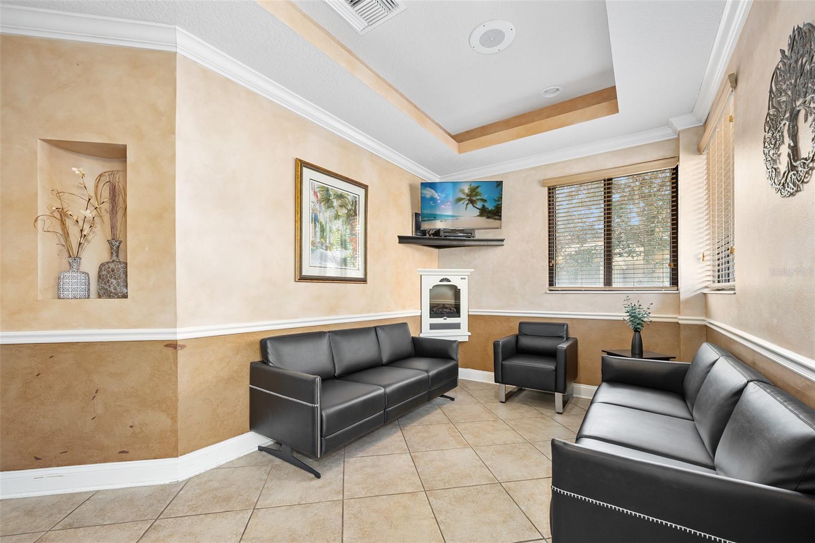 LAKESIDE PROFESSIONAL CENTER - Commercial Sale