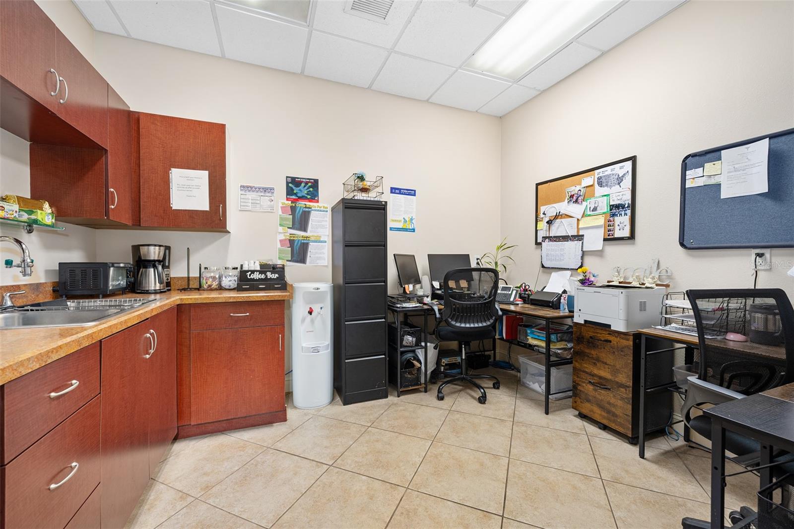 LAKESIDE PROFESSIONAL CENTER - Commercial Sale
