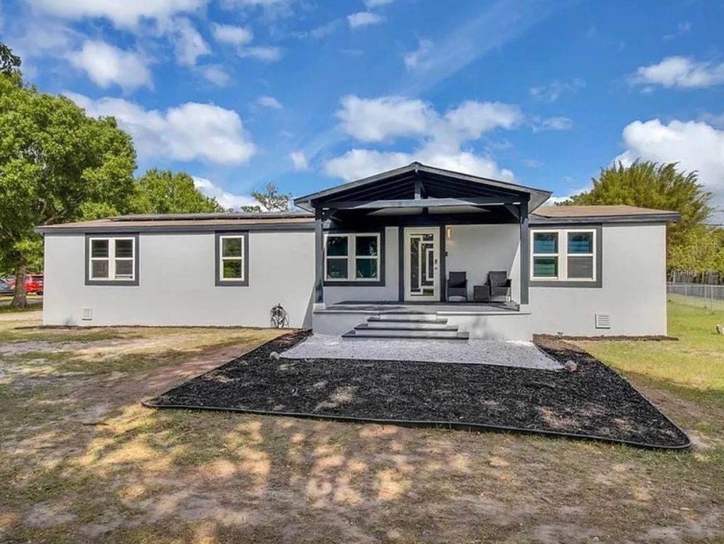 Photo of 5005 Nova Avenue, Saint Cloud, FL 34773 (MLS # O6386471)