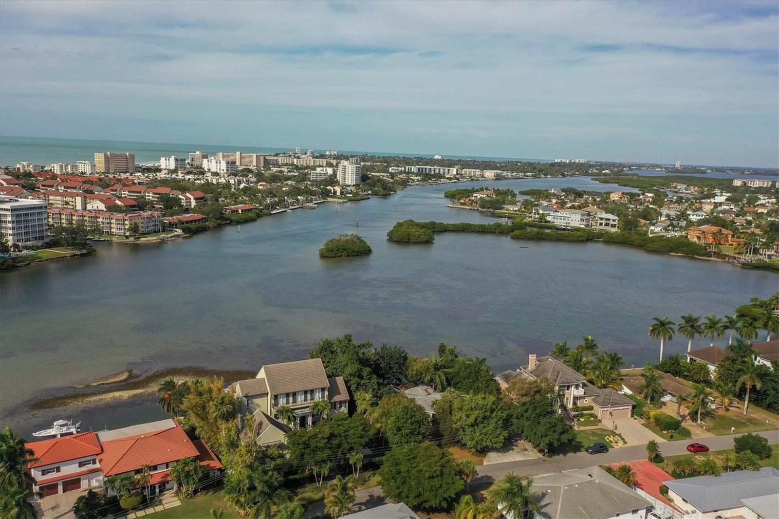 PINE SHORES ESTATE 7TH SEC - Residential