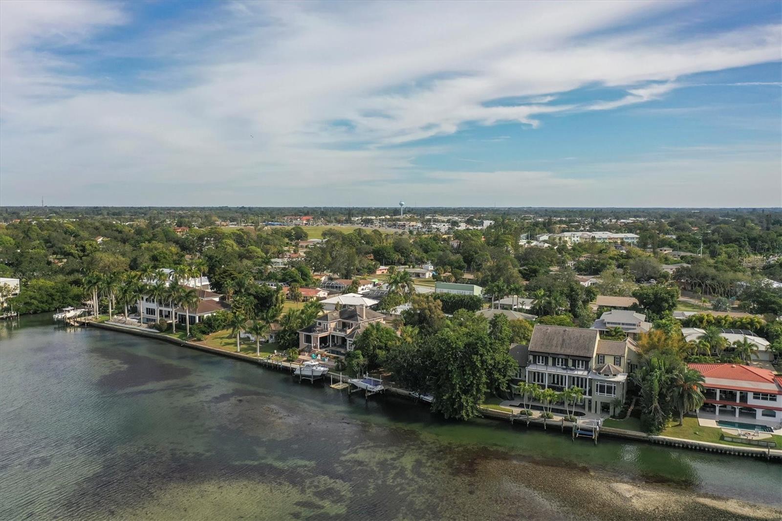 PINE SHORES ESTATE 7TH SEC - Residential