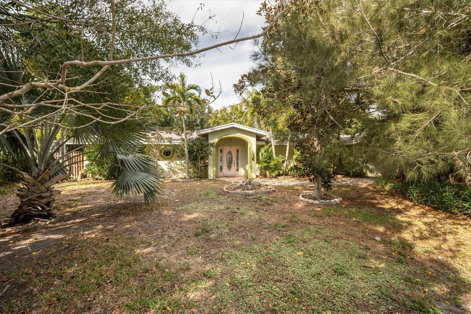 PINE SHORES ESTATE 7TH SEC - Residential