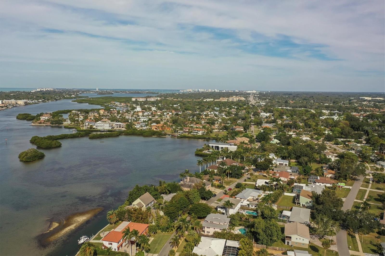 PINE SHORES ESTATE 7TH SEC - Residential