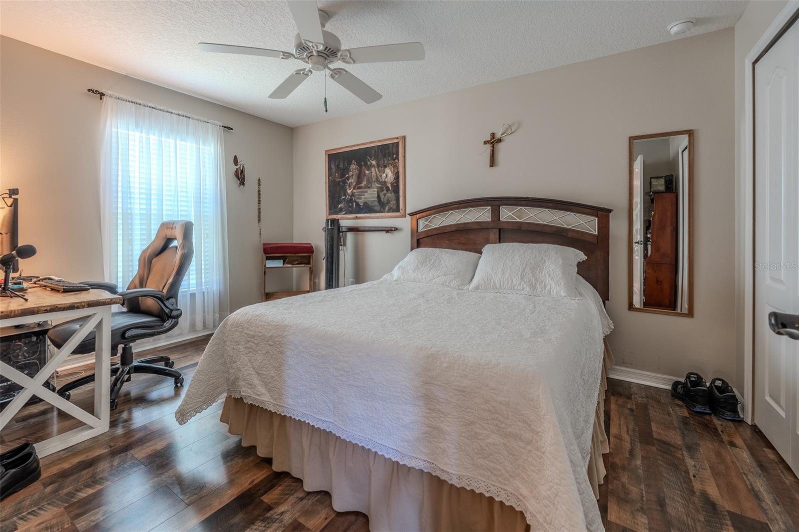 SUMMERGLEN - Residential
