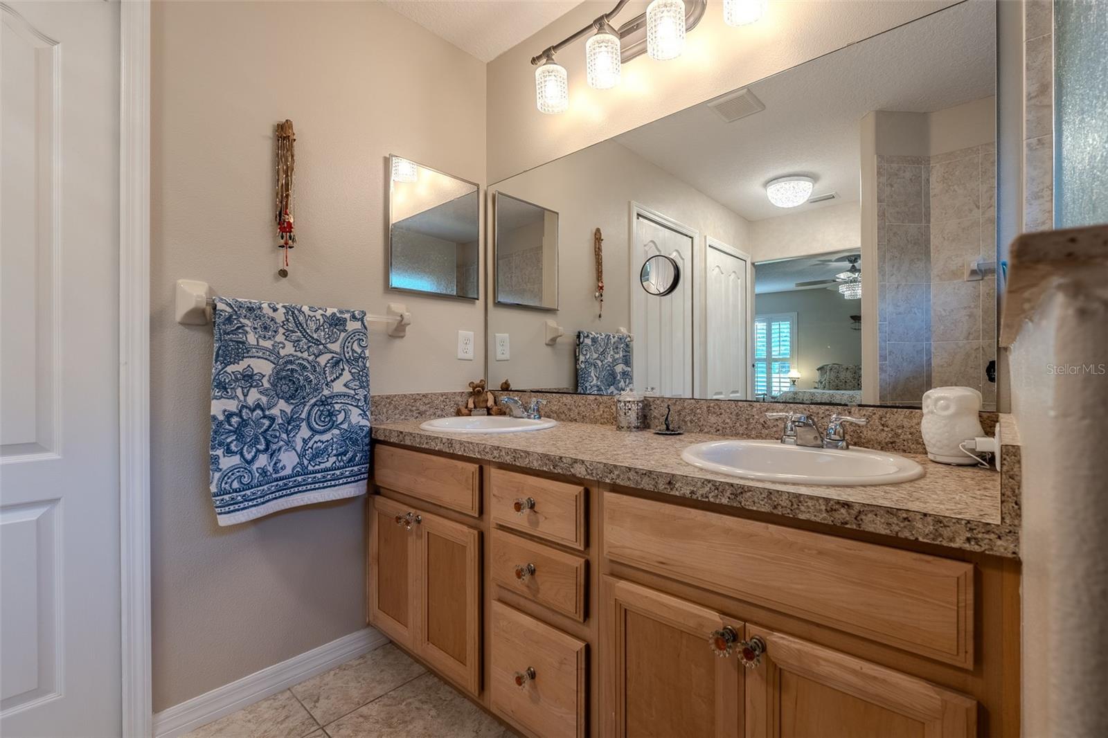 SUMMERGLEN - Residential