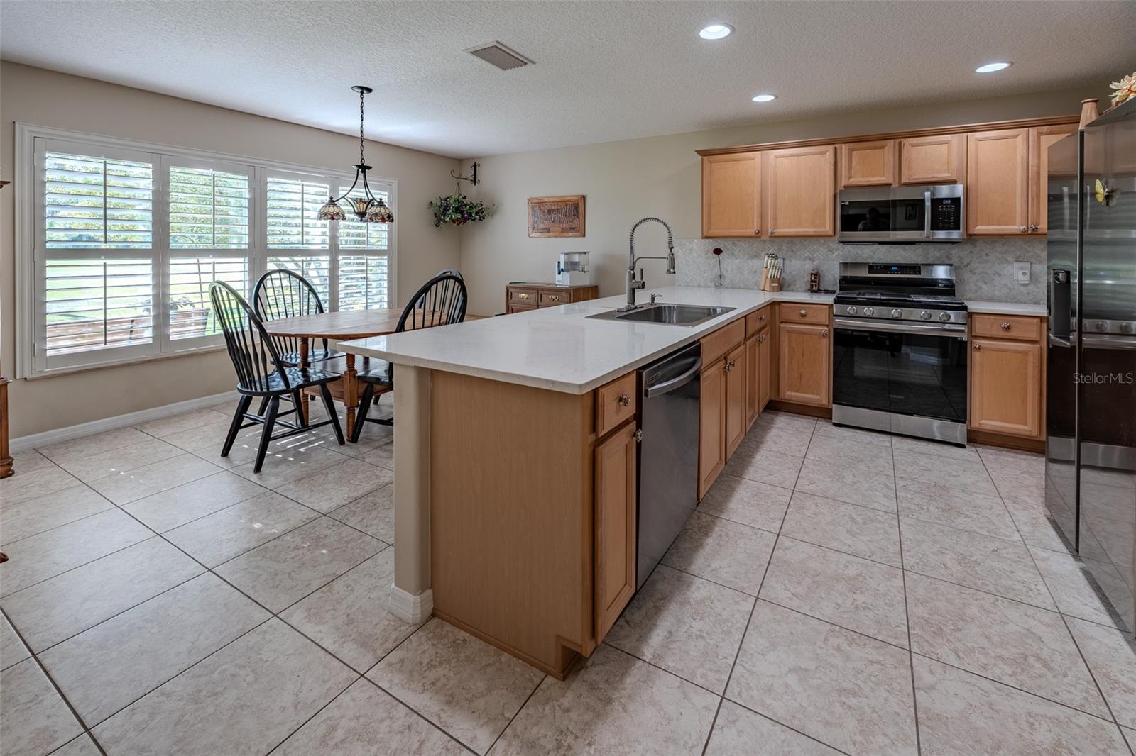 SUMMERGLEN - Residential