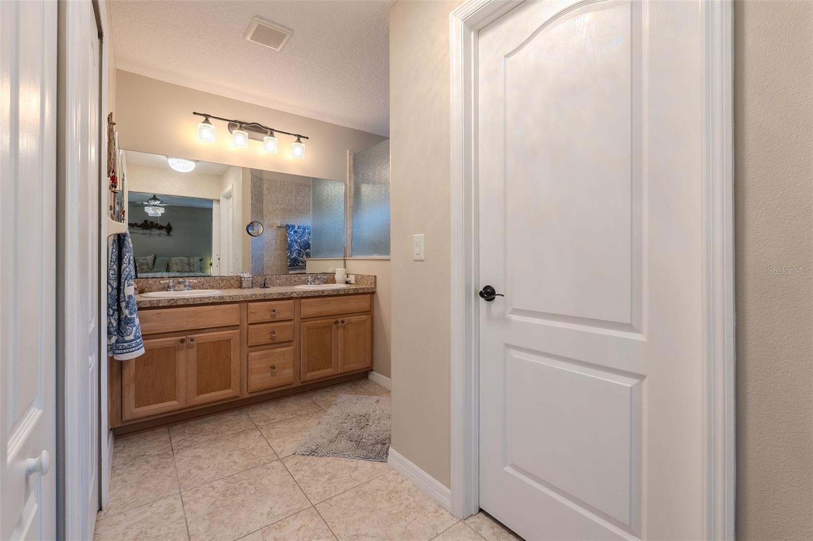 SUMMERGLEN - Residential