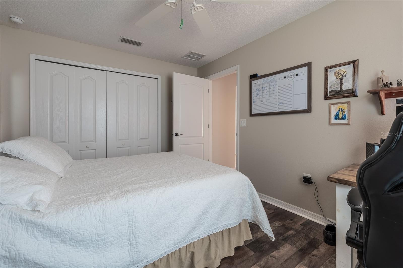 SUMMERGLEN - Residential