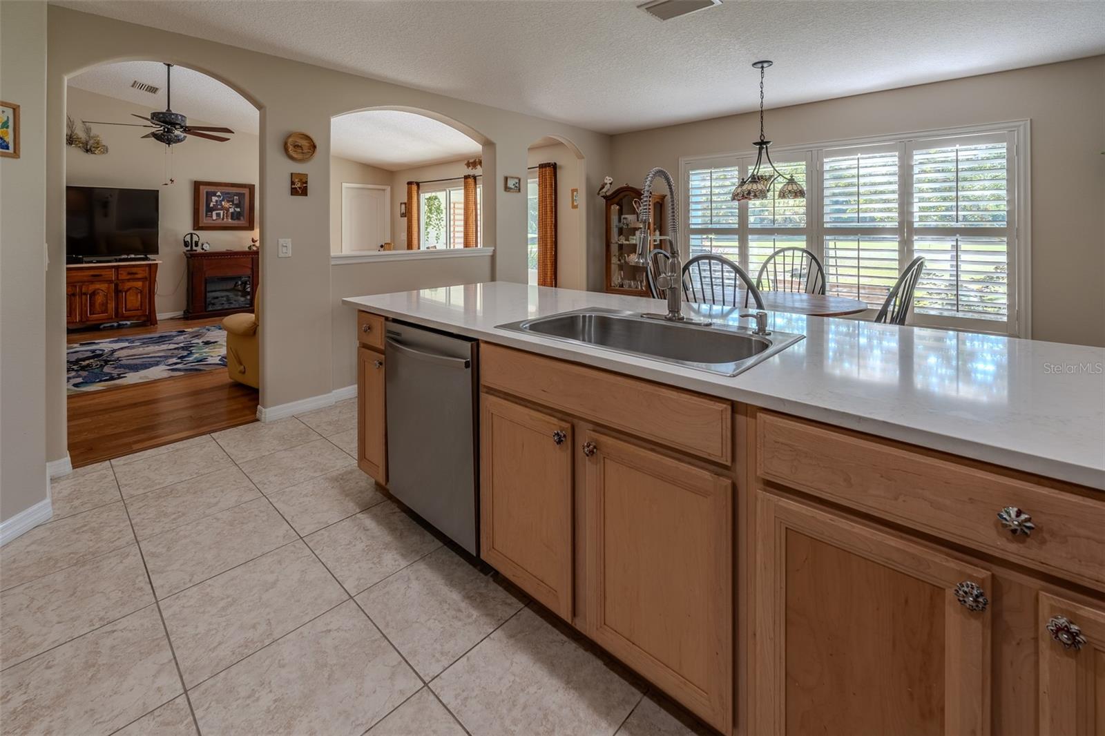 SUMMERGLEN - Residential
