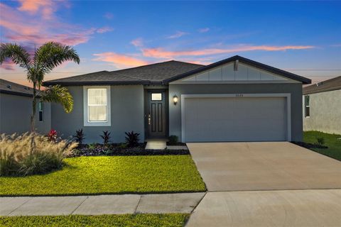 A home in PARRISH