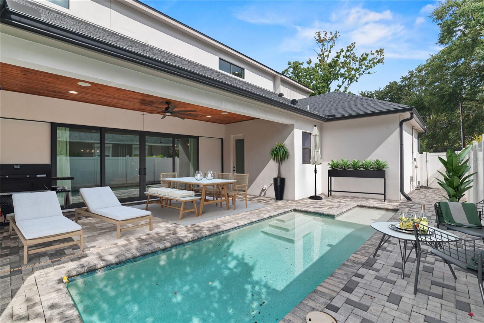 1210 SHADY LANE DRIVE