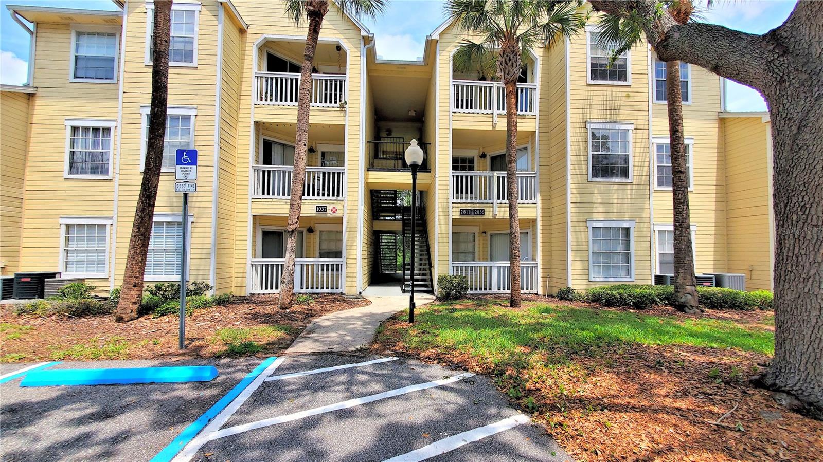 One or more photo(s) has been virtually staged. Hurry!! Hurry!! before its gone! Just came available in much sought after community at Tradewinds at Metrowest. FIRST FLOOR with POND View 1 bedroom 1 bath with patio and lots of storage all for $1274 a month SPECIAL!! (MUST MOVE IN ON OR BEFORE END OF July) Normally $1350-- . Lots of windows, the unit is very light and airy. This property has: Spacious! First Floor, Pond View, Balcony , 2 Community Pools, Just Awesome!! Call now for an appointment