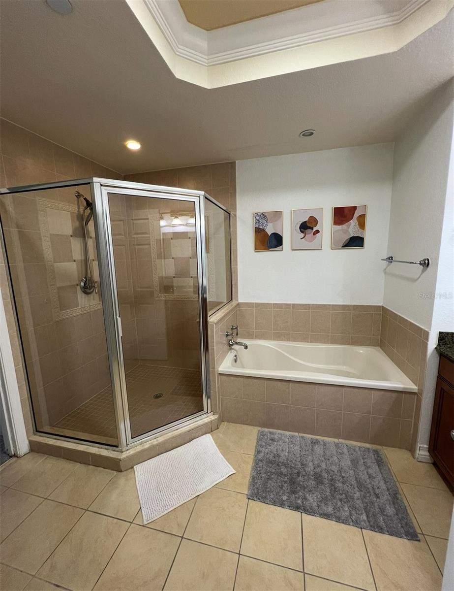 VILLAS AT REUNION SQUARE CONDO PH 2 - Residential