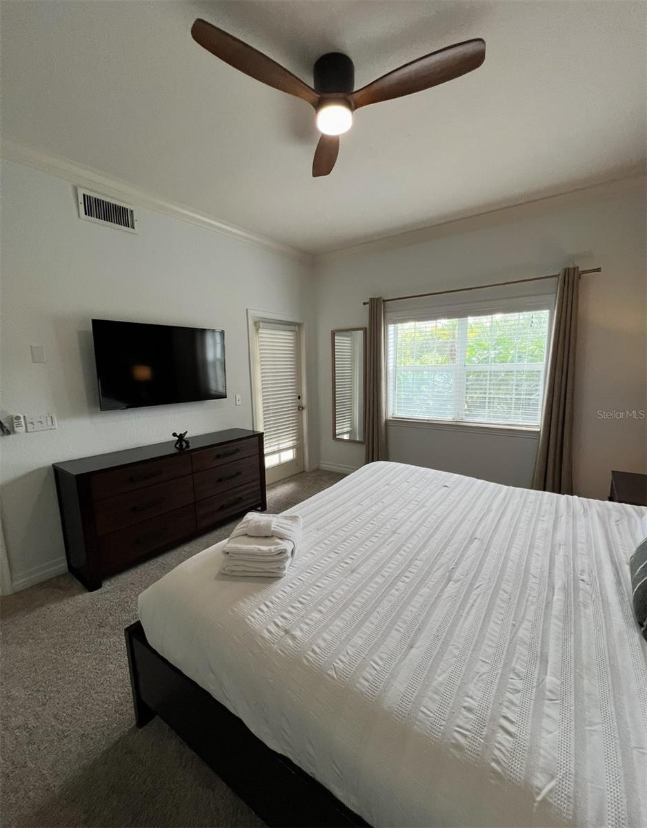 VILLAS AT REUNION SQUARE CONDO PH 2 - Residential