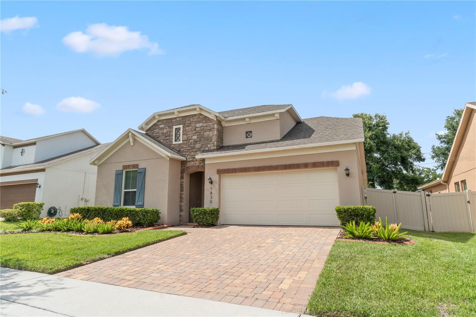 1830 ARDEN OAKS DRIVE