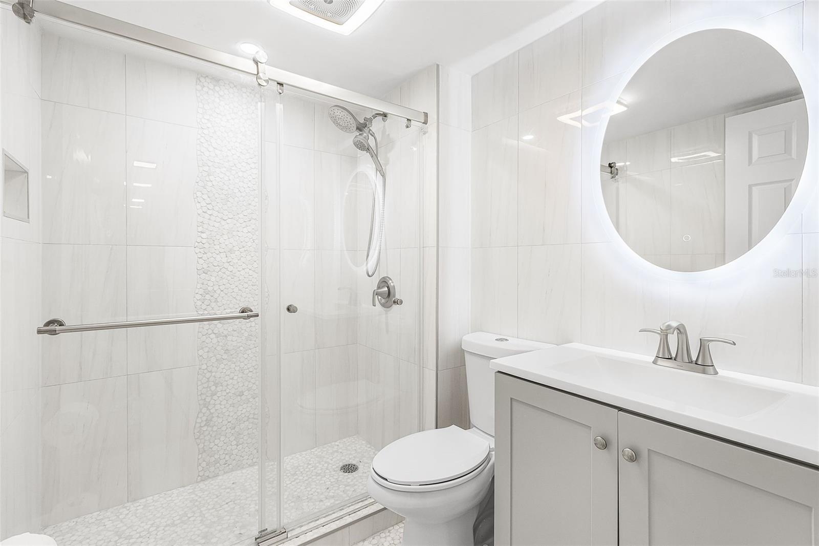 MARK 01 CONDO - Residential