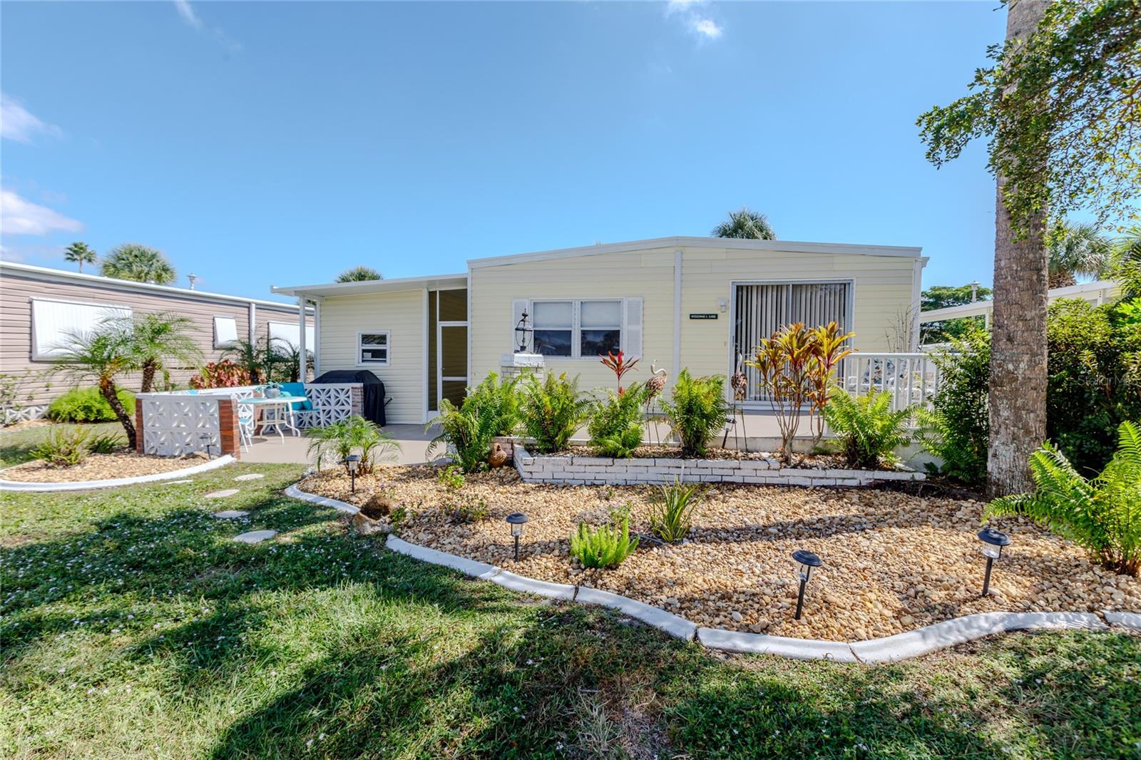 MAPLE LEAF ESTATES - Residential