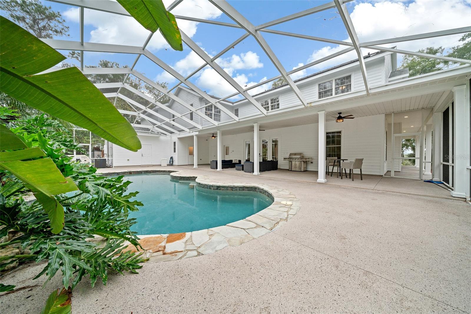 HOLCOMB ED - Residential