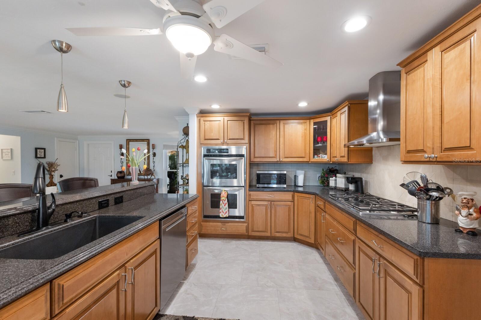 KEY ROYALE 11TH ADD - Residential