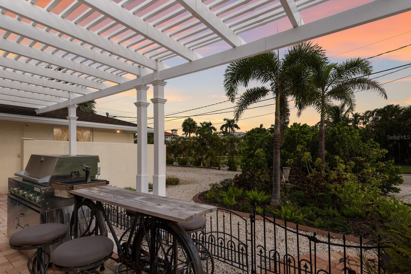 KEY ROYALE 11TH ADD - Residential
