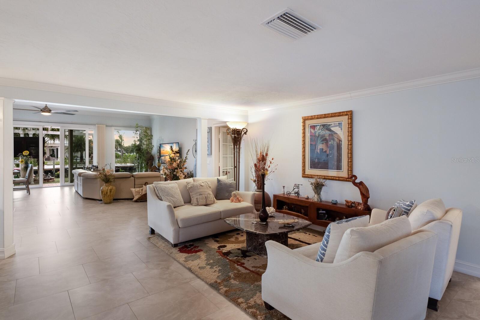 KEY ROYALE 11TH ADD - Residential