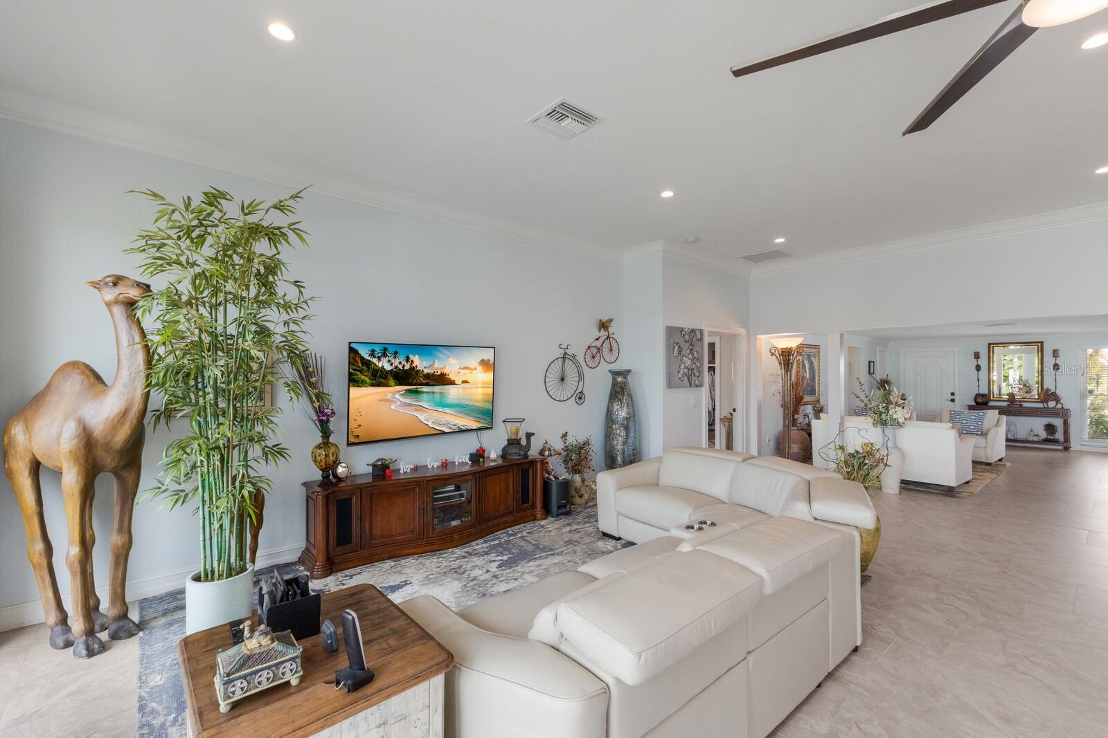 KEY ROYALE 11TH ADD - Residential