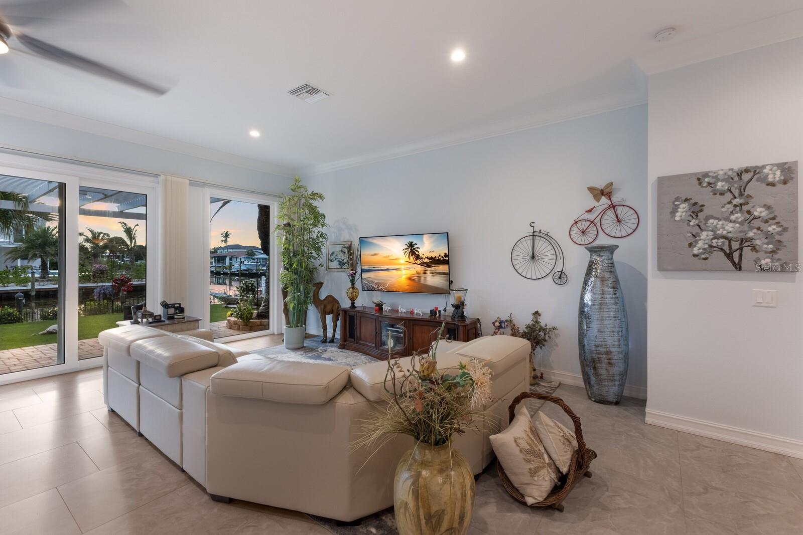 KEY ROYALE 11TH ADD - Residential
