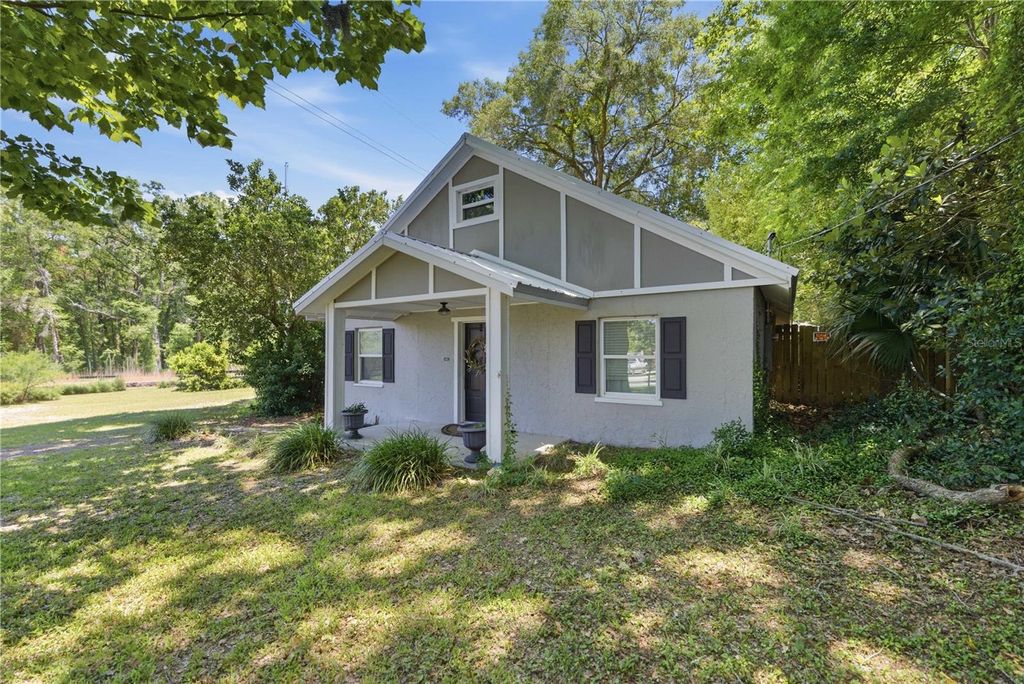 Photo of 3017 NE 24th Court, Ocala, FL 34479 (MLS # OM724972)